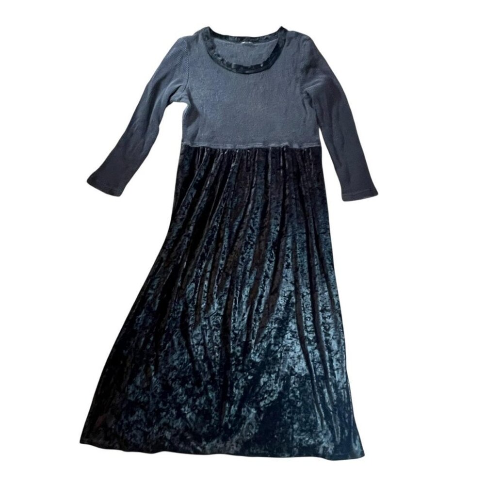 Vintage 90’s Plus Size Black Velvet Gothic Maxi Dress